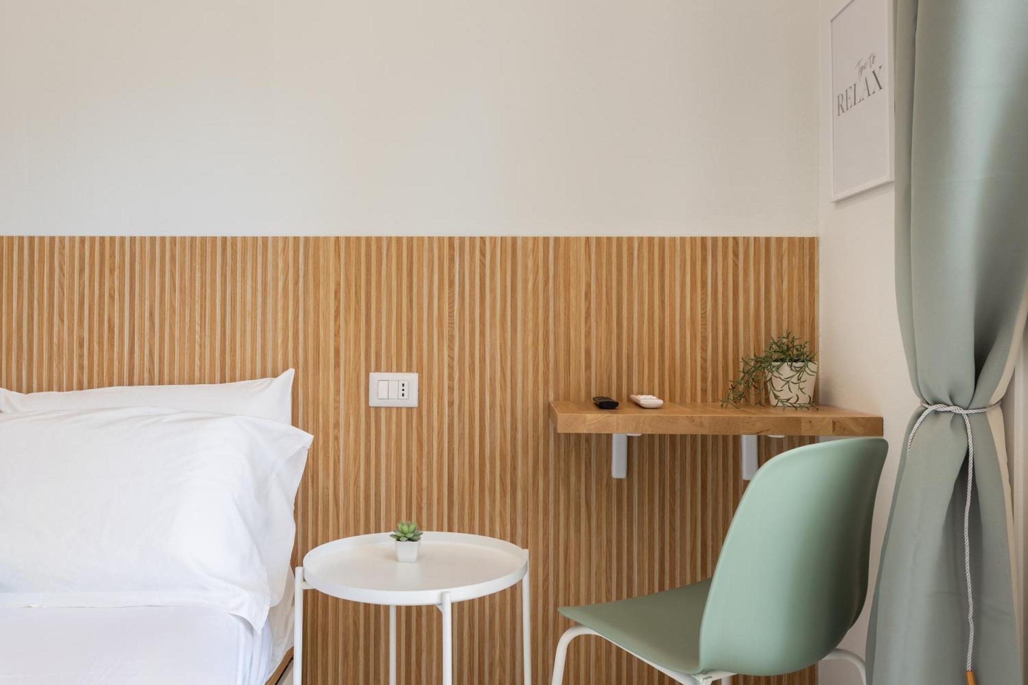 Domus Laetitiae Rooms & Apartments Quartu Sant'Elena Exterior photo